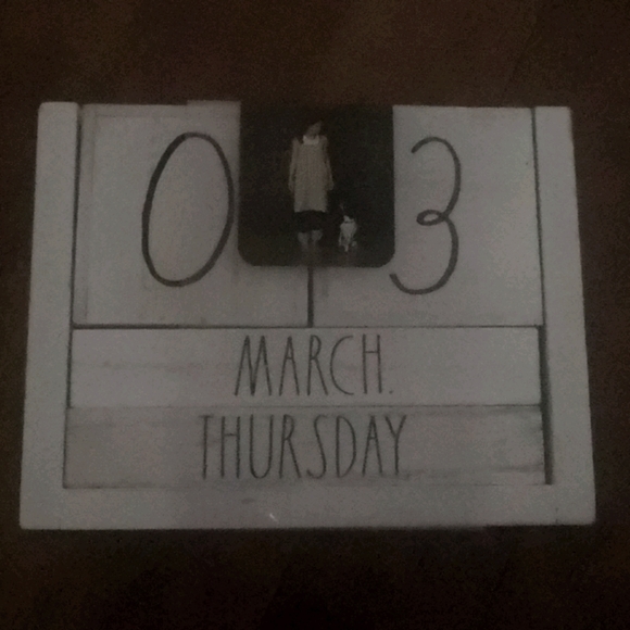 Rae dunn Perpetual Calendar white - Picture 1 of 2